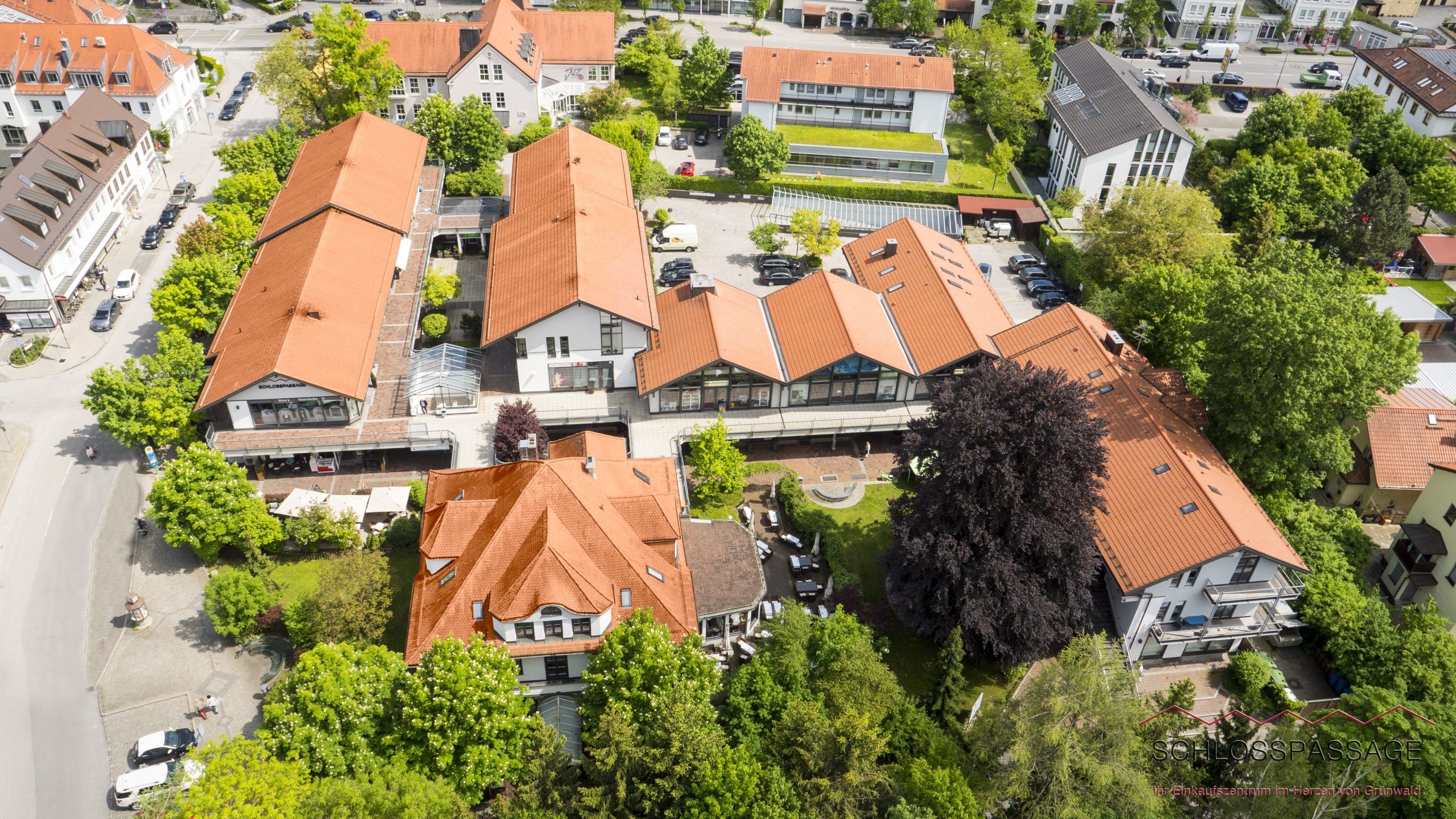 Luftaufnahme der SCHLOSSPASSAGE Grünwald