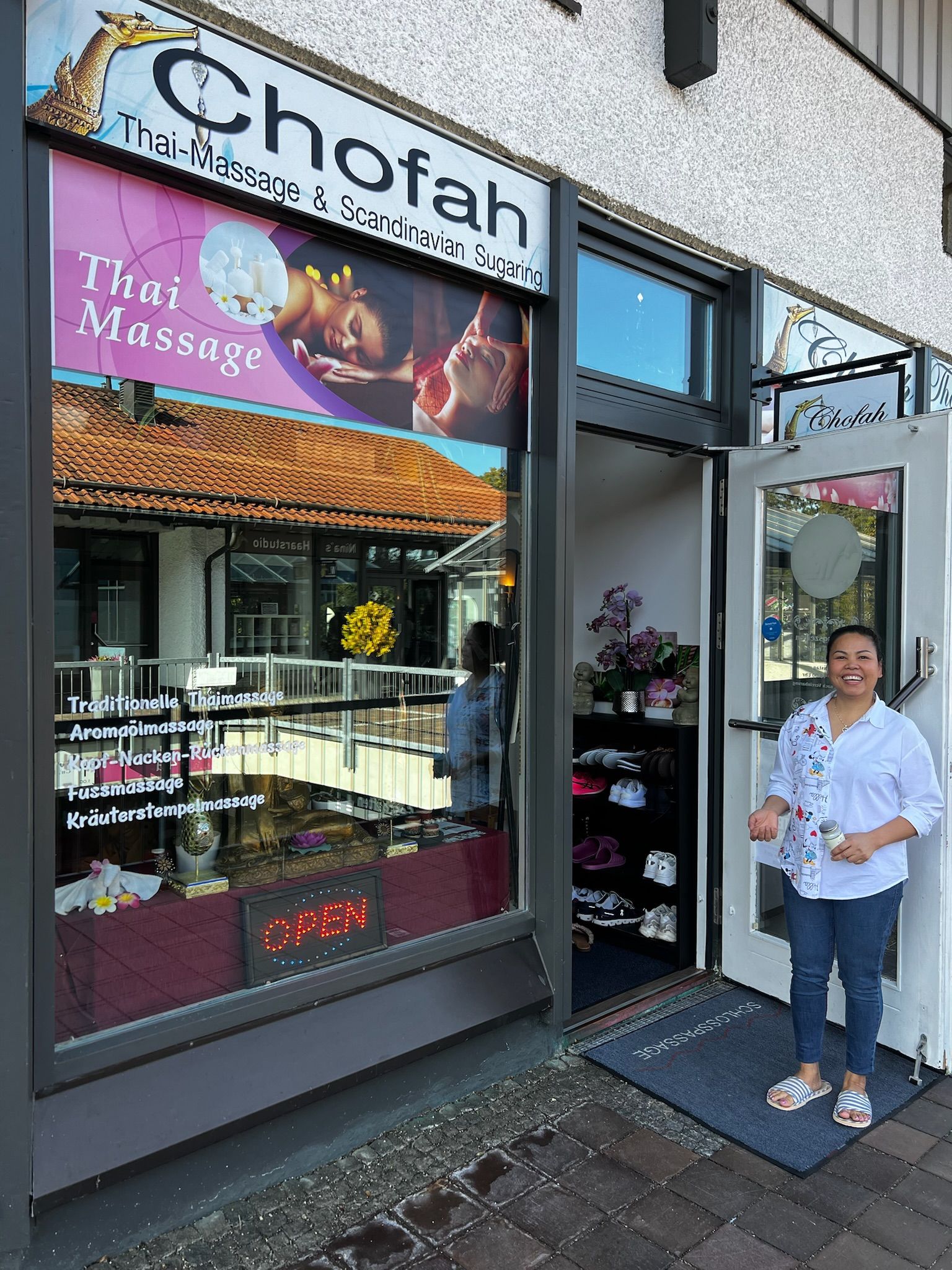 Eingang von Chofah Thai-Massage in der Schlosspassage